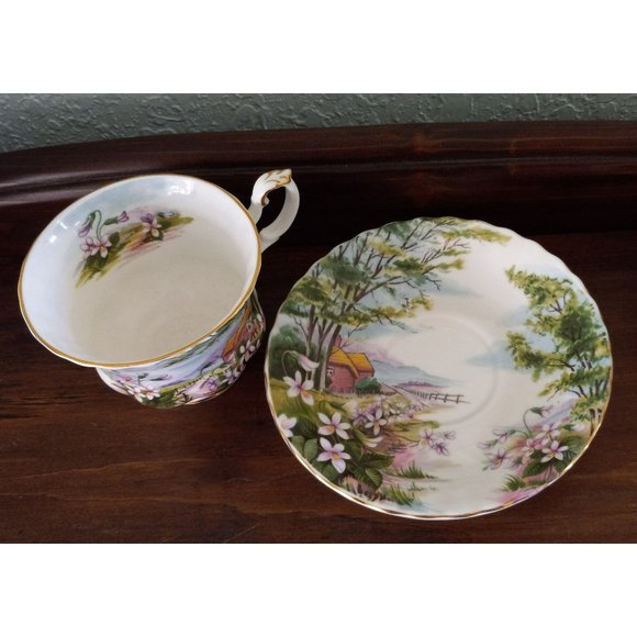 Vintage Royal Albert Bone China England Country Scenes Dingle Dell Teacup and Sa - Picture 7 of 15